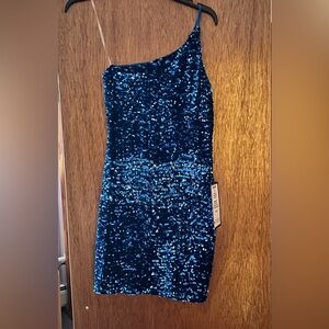 ⭐️HOCO SEASON⭐️ Gorgeous Blue Sequin Dress Size S ~ Crystal Doll (Macy’s) NWT